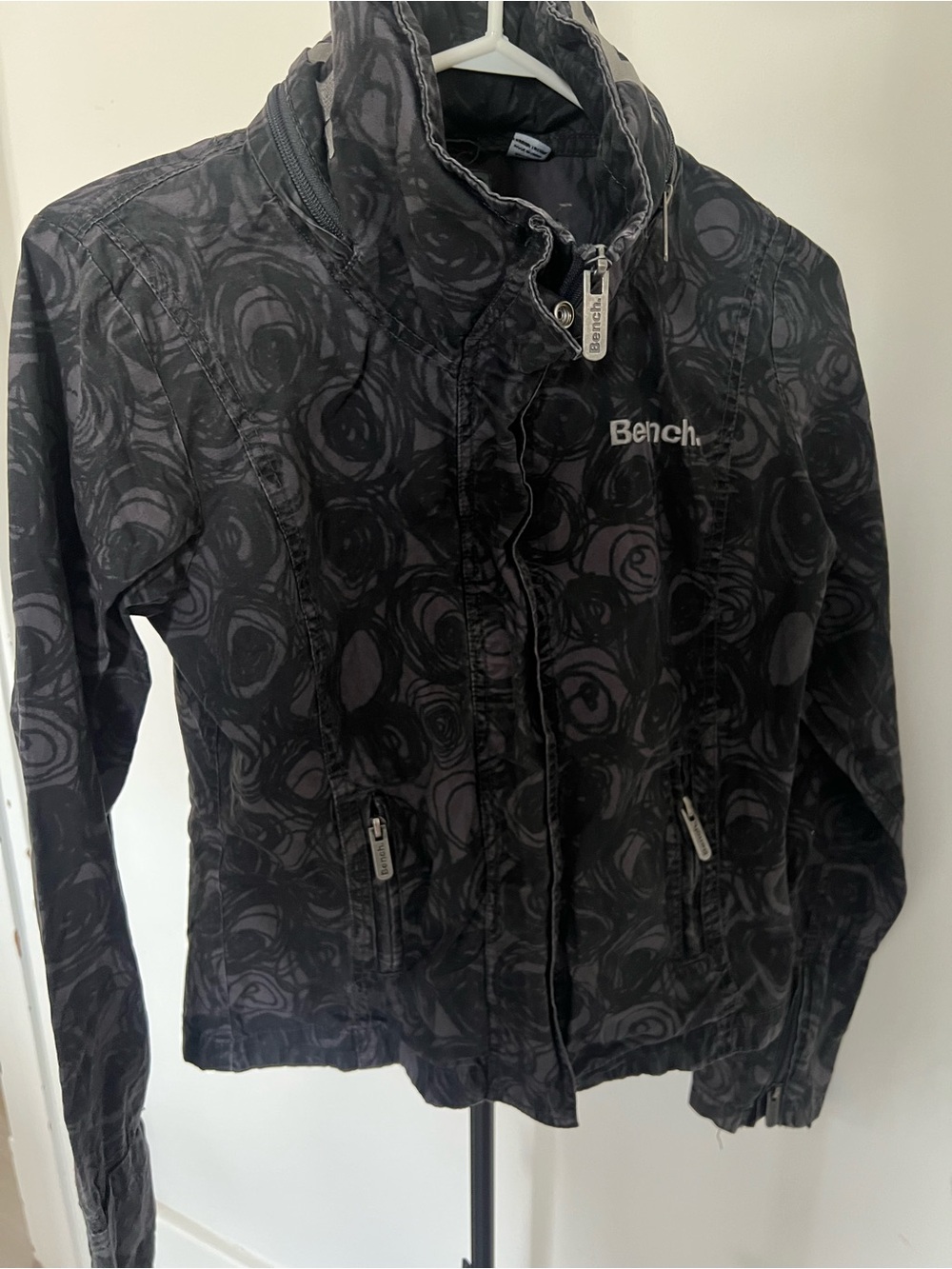 Y2K Bench Jacket - Picture 4 of 5